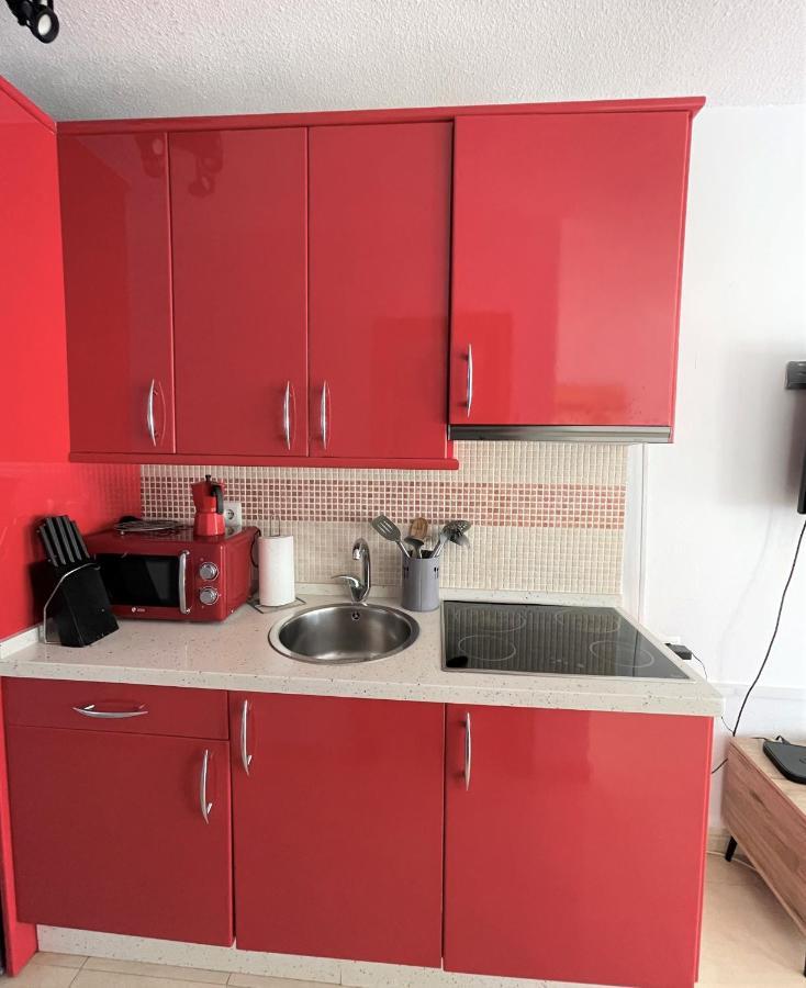 Ver93 - Redstudio ตอร์เรโมลิโนส ภายนอก รูปภาพ